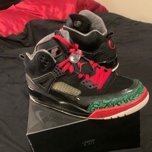 Authentic Jordan spizike Lee